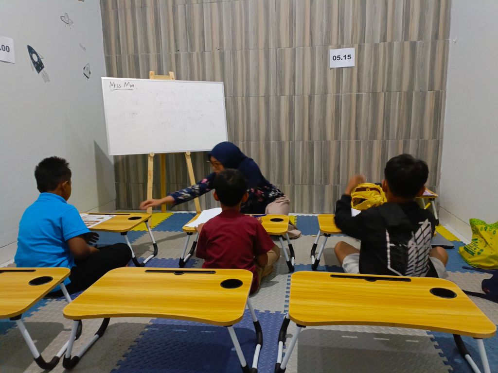 kursus bahasa inggris, kursus speaking, les bahasa inggris, les speaking, les conversation